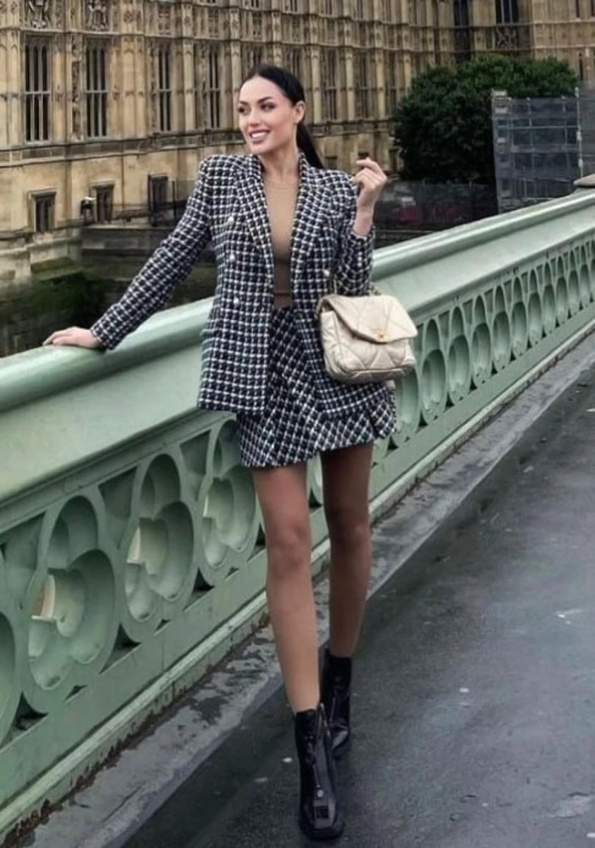 Madlen escort in Milan