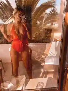 Malika escort in Milan