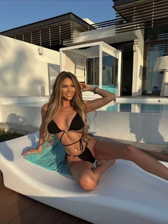 Maria escort in Rome