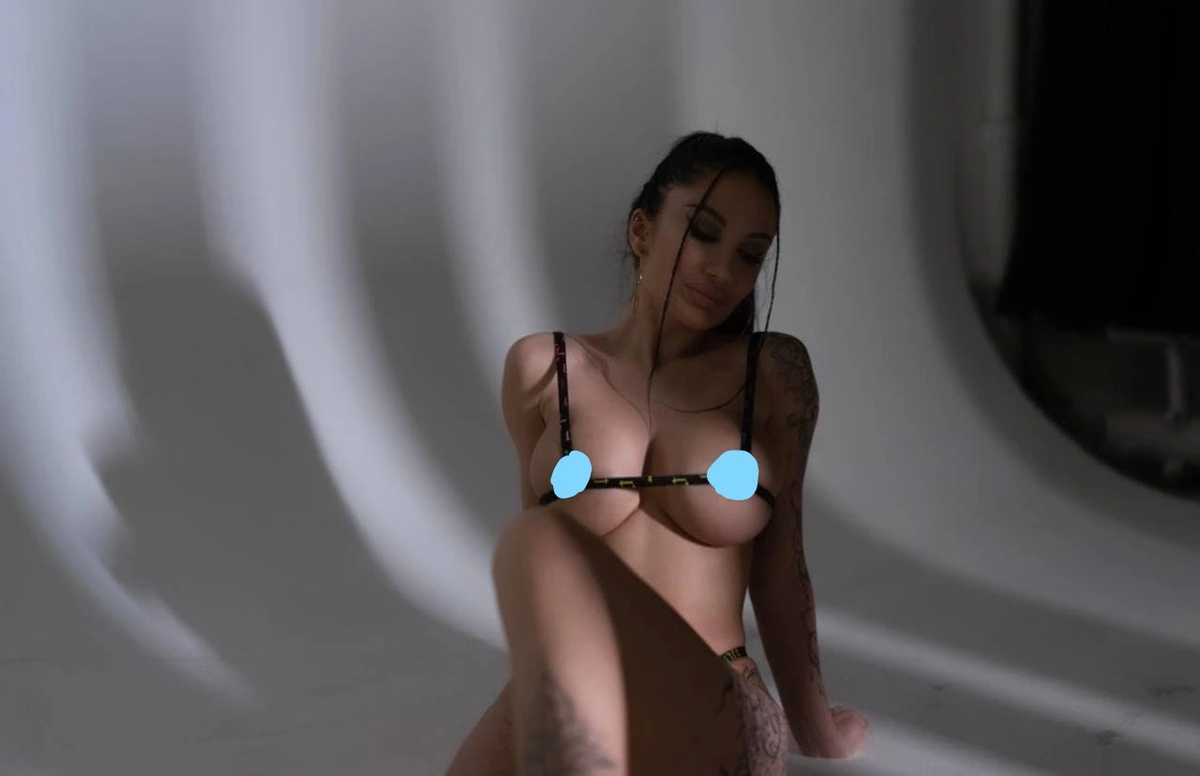 Marta escort in Milan