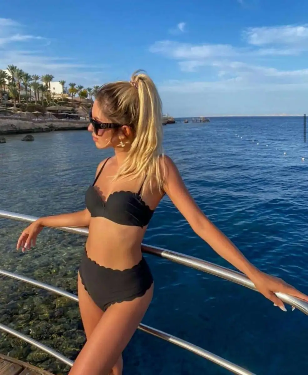 Masha escort in Milan