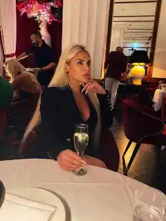 Mila escort in Milan