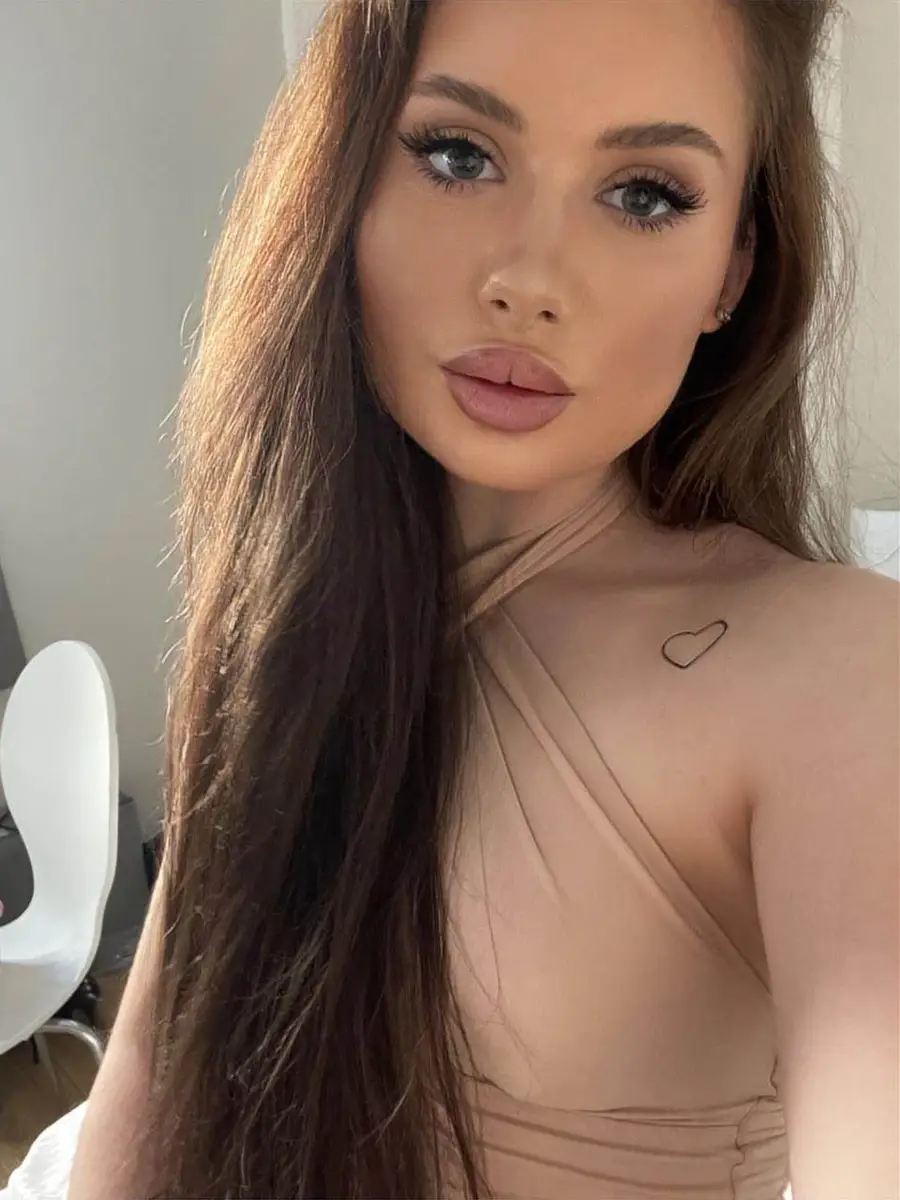Milena escort in Rome