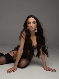 Monique escort in Milan