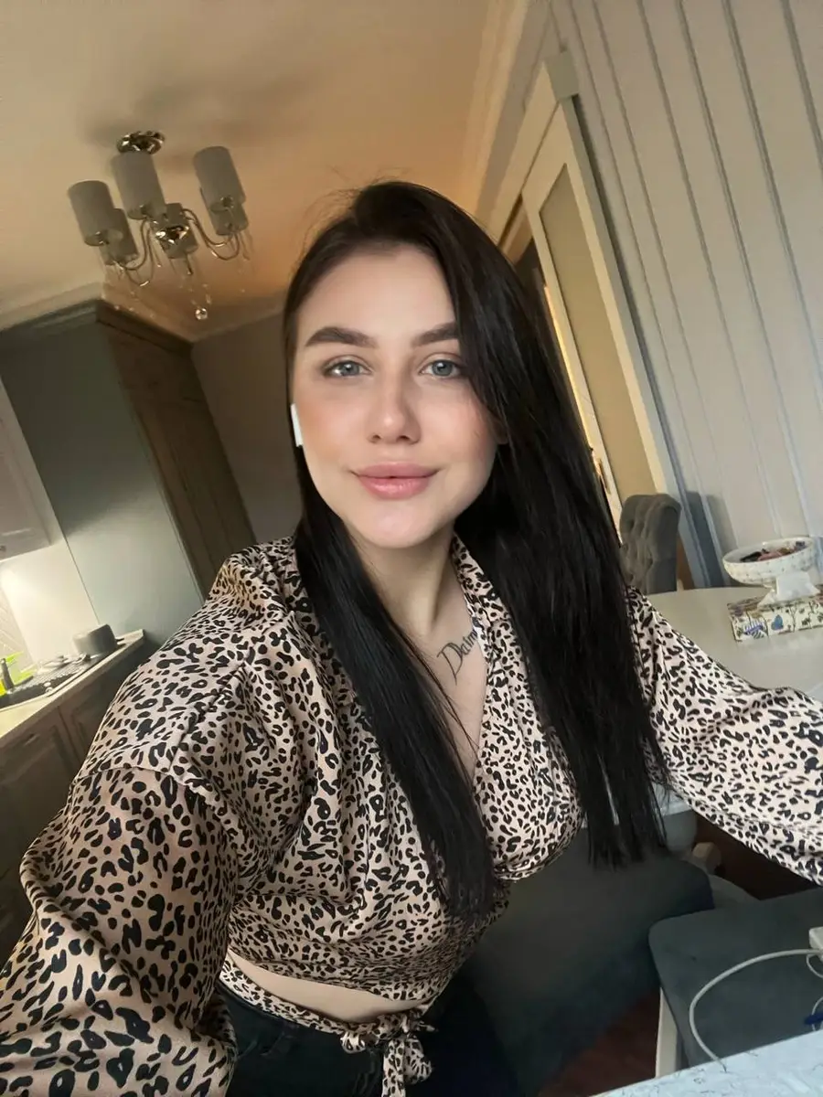 Nica escort in Milan