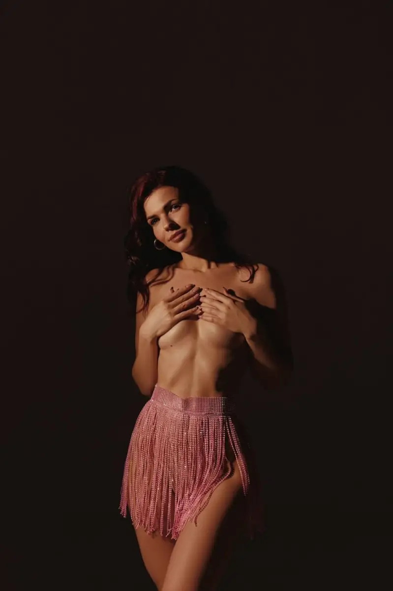 Nica escort in Milan