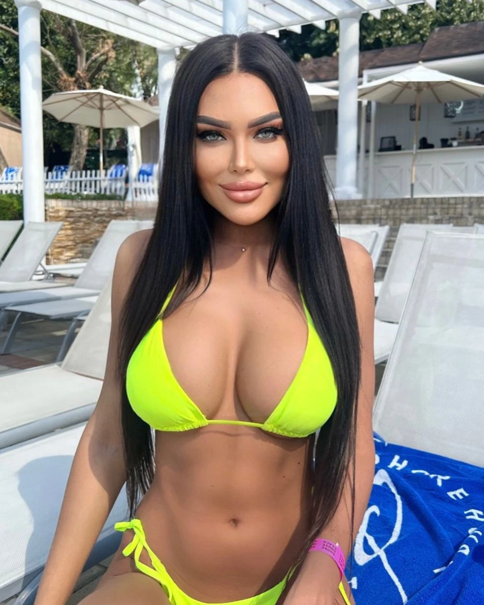 Sabina escort in Rome