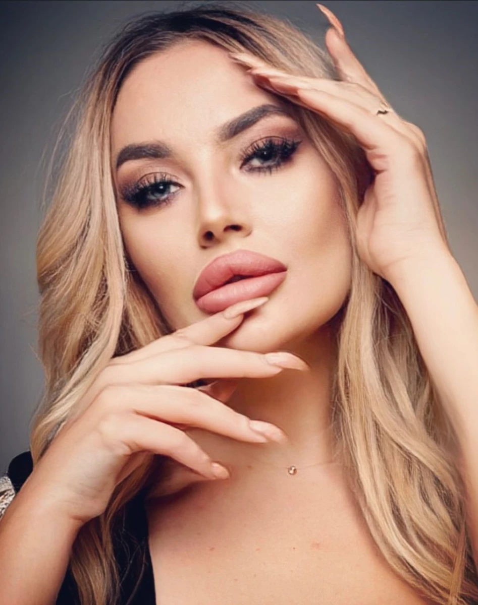 Sasha escort in Rome