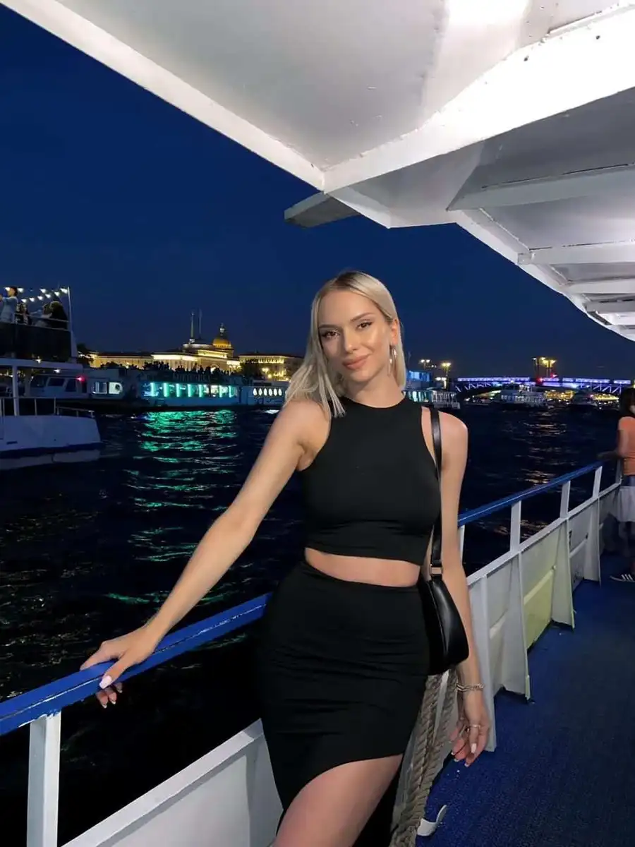Valery escort in Milan