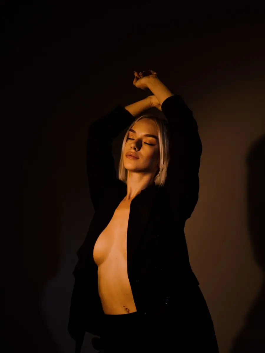 Valery escort in Milan