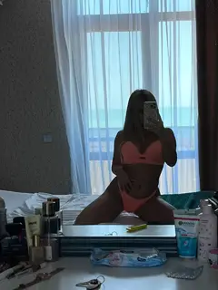 Verona escort in Milan