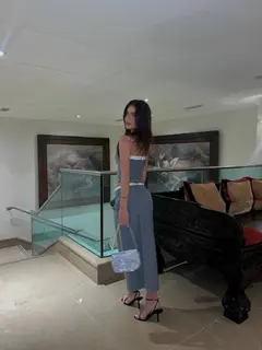 Victoria escort in Milan