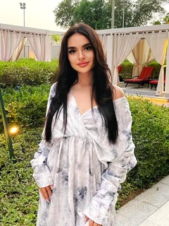 Vika escort in Milan
